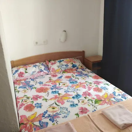 Sant Jordi 2* توسا ذي مار